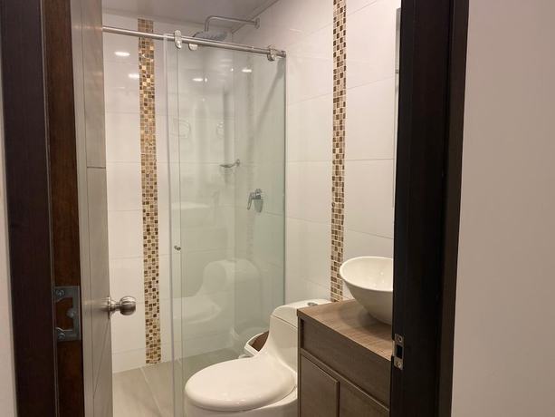 Imagen de la habitación del Hotel Cristal, Bogot&aacute;. Foto 14
