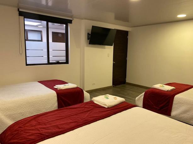 Imagen de la habitación del Hotel Cristal, Bogot&aacute;. Foto 17