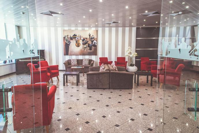 Imagen general del Hotel Cristal Caldas. Foto 6