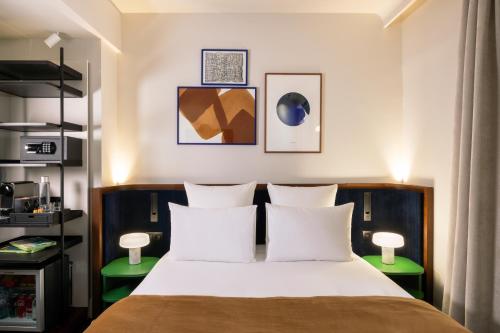 Imagen de la habitación del Hotel Cristal Champs-Elys&eacute;es. Foto 9