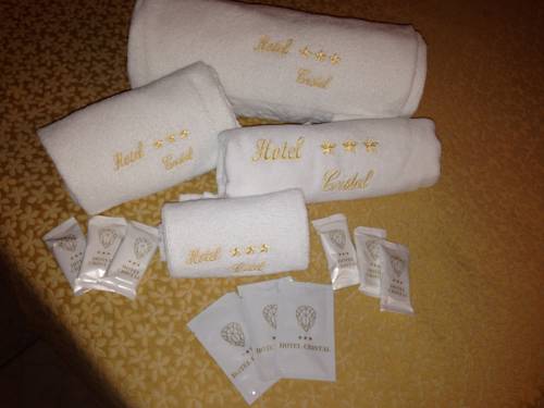 Imagen de la habitación del Hotel Cristal Eboli. Foto 16