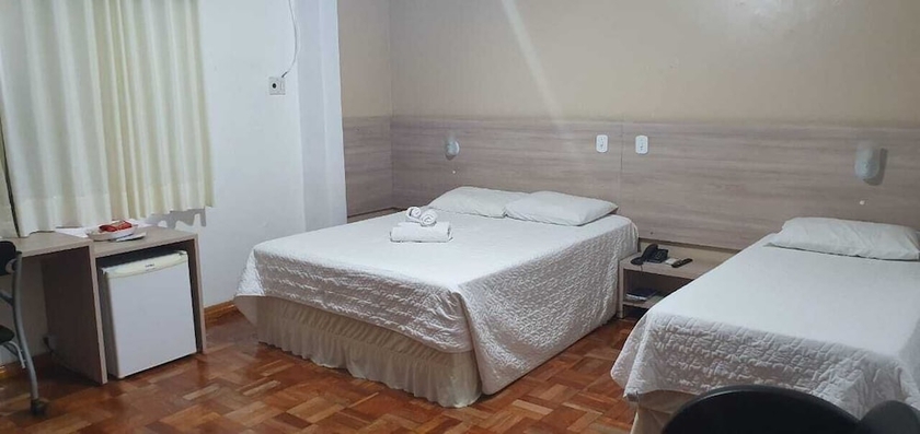 Imagen de la habitación del Hotel Cristal Executive. Foto 14