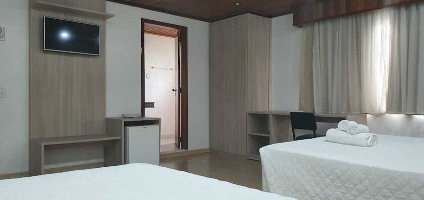 Imagen de la habitación del Hotel Cristal Executive. Foto 15