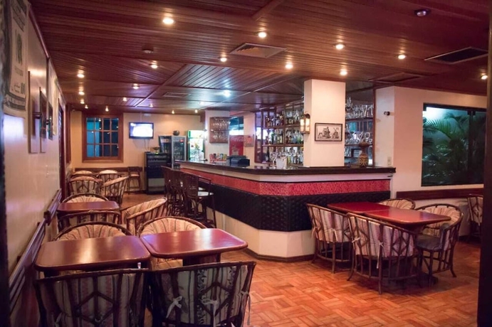 Imagen del bar/restaurante del Hotel Cristal Executive. Foto 4