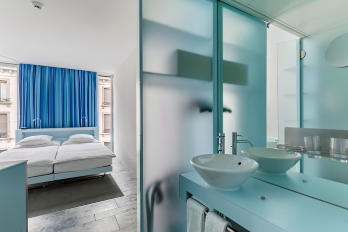 Imagen de la habitación del Hotel Cristal, Ginebra. Foto 10