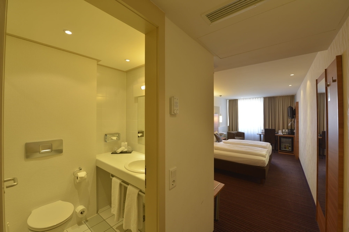 Imagen de la habitación del Hotel Cristal, Munich. Foto 12