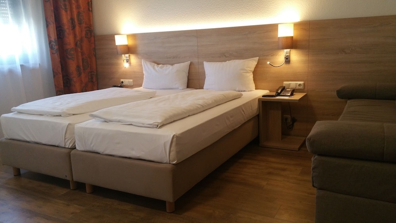 Imagen de la habitación del Hotel Cristal, Nuremberg. Foto 5