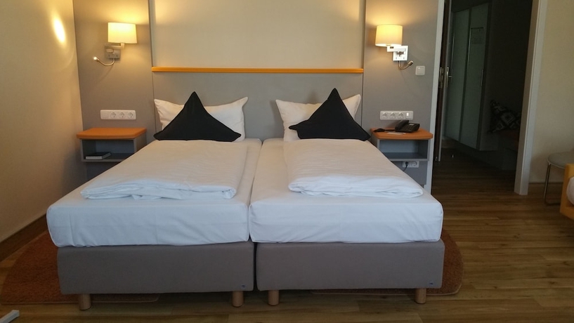 Imagen de la habitación del Hotel Cristal, Nuremberg. Foto 6