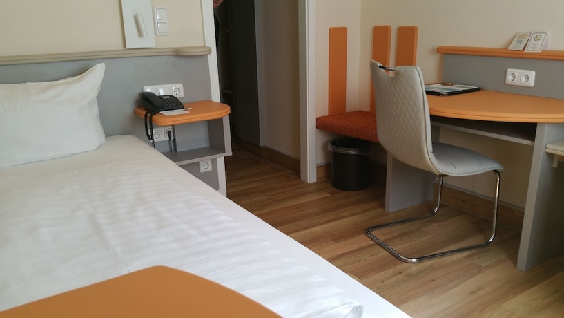 Imagen de la habitación del Hotel Cristal, Nuremberg. Foto 11