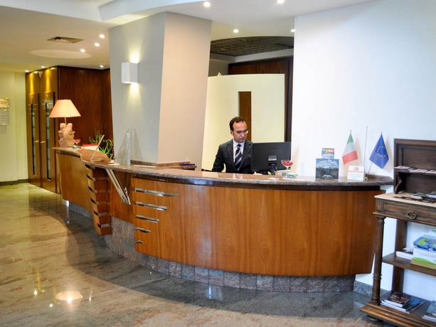 Imagen de los interiores del Hotel Cristal Palace, Andria. Foto 11