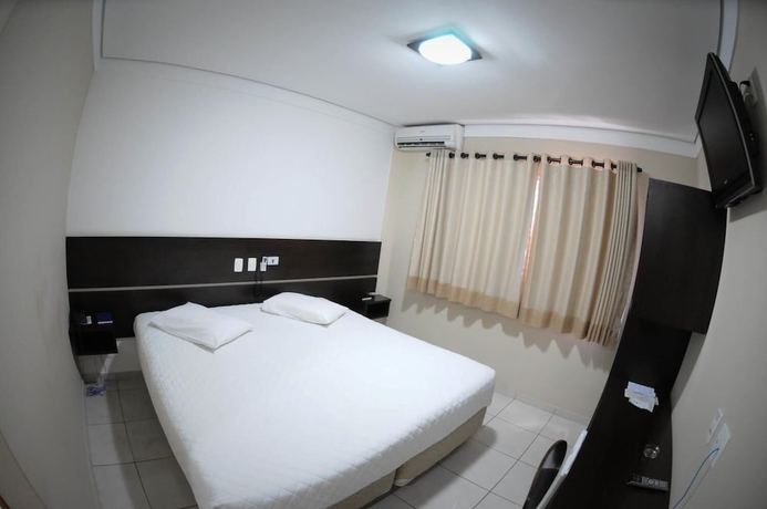 Imagen de la habitación del Hotel Cristal Palace Inn. Foto 12
