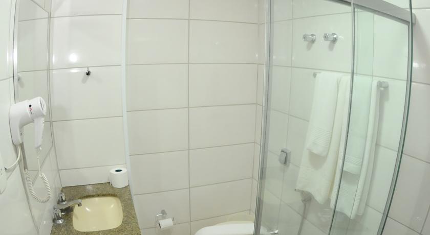 Imagen general del Hotel Cristal Palace, Lins. Foto 2