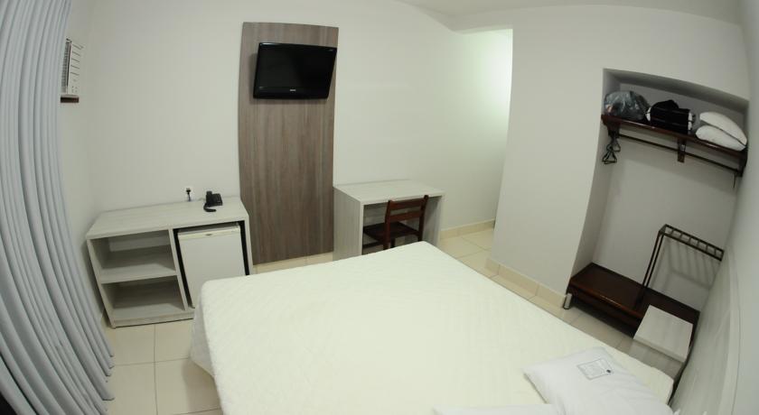 Imagen general del Hotel Cristal Palace, Lins. Foto 13