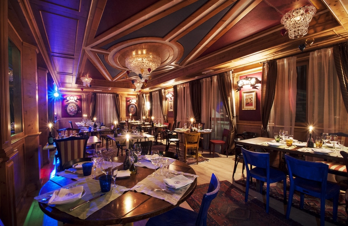 Imagen del bar/restaurante del Hotel Cristal Palace, Madonna di Campiglio. Foto 8