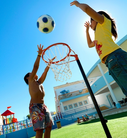 Imagen de los exteriores del Hotel Cristal Praia Resort and Spa. Foto 20