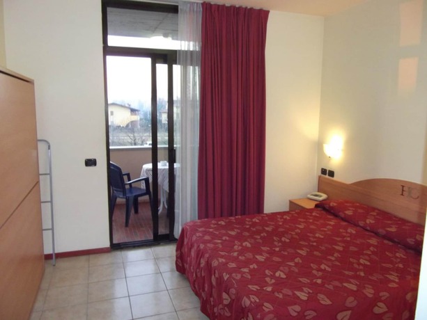 Imagen de la habitación del Hotel Cristal, Sirmione. Foto 5