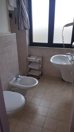 Imagen de la habitación del Hotel Cristal, Sirmione. Foto 7