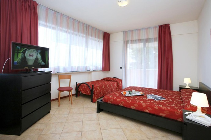 Imagen de la habitación del Hotel Cristal, Sirmione. Foto 9