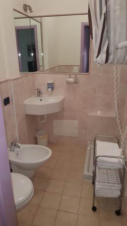 Imagen de la habitación del Hotel Cristal, Sirmione. Foto 19