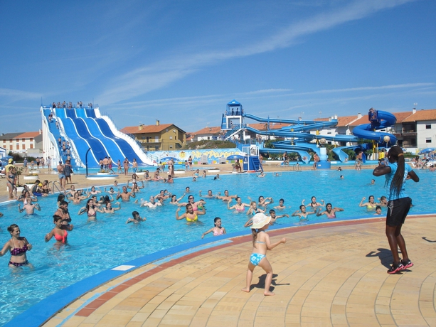 Imagen de la piscina del Hotel Cristal Vieira Praia and Spa. Foto 10