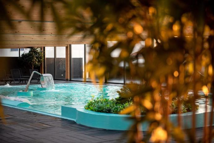 Imagen de la piscina del Hotel Cristal Vieira Praia and Spa. Foto 20