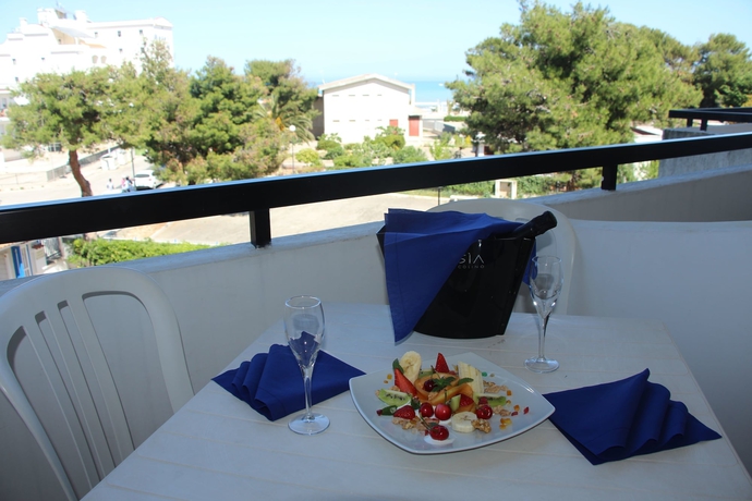 Imagen de la habitación del Hotel Cristalda. Foto 14