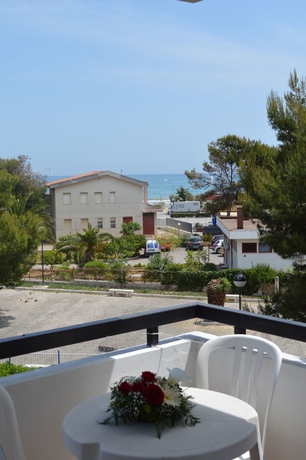 Imagen de la habitación del Hotel Cristalda. Foto 15