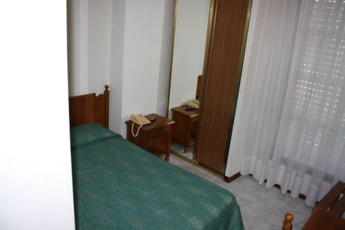 Imagen de la habitación del Hotel Cristaleiro. Foto 15