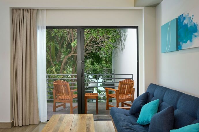 Imagen general del Hotel Cristalino Lagoon Front Restaurant and SPA. Foto 2