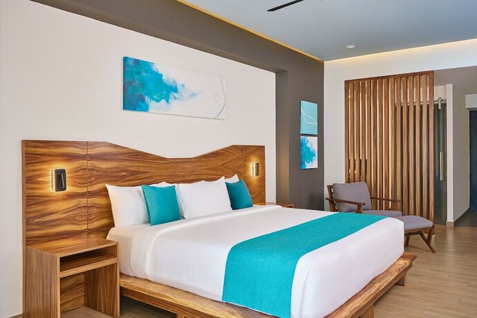 Imagen general del Hotel Cristalino Lagoon Front Restaurant and SPA. Foto 8