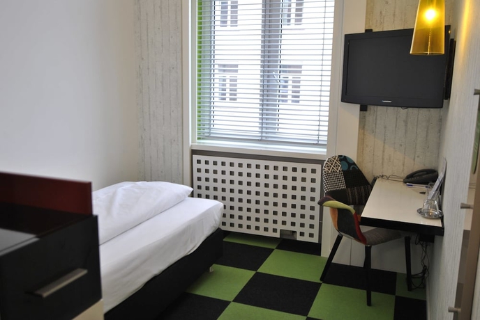 Imagen de la habitación del Hotel Cristall. Foto 6