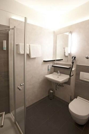 Imagen de la habitación del Hotel Cristall. Foto 14