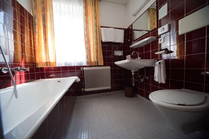 Imagen de la habitación del Hotel Cristallago. Foto 10