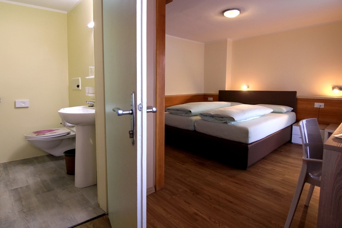 Imagen de la habitación del Hotel Cristallago. Foto 12