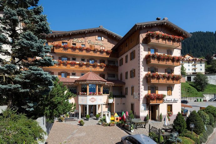 Imagen general del Hotel Cristallo, Andalo. Foto 1