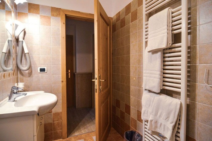 Imagen de la habitación del Hotel Cristallo, Andalo. Foto 11
