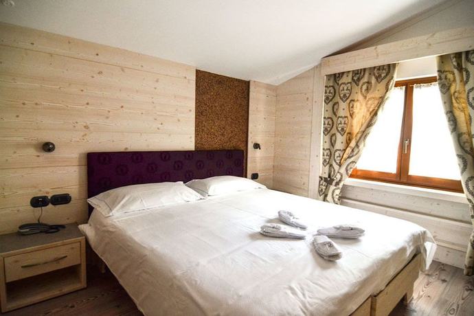 Imagen de la habitación del Hotel Cristallo, Andalo. Foto 16