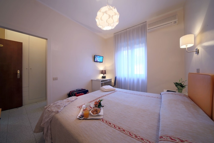 Imagen de la habitación del Hotel Cristallo, Brescia. Foto 9