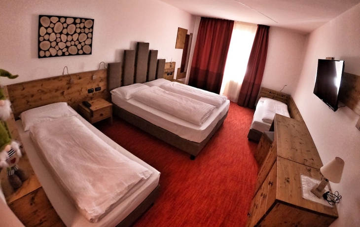 Imagen de la habitación del Hotel Cristallo, Canazei. Foto 4