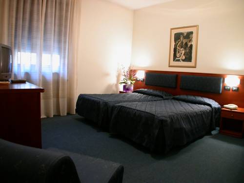 Imagen de la habitación del Hotel Cristallo, Conegliano. Foto 10