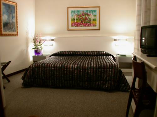 Imagen de la habitación del Hotel Cristallo, Conegliano. Foto 12