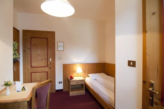 Imagen de la habitación del Hotel Cristallo, Dobbiaco. Foto 18