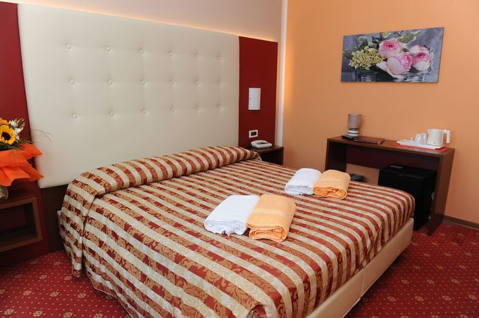Imagen de la habitación del Hotel Cristallo, Malcesine. Foto 8