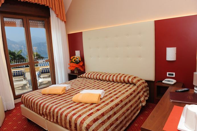 Imagen de la habitación del Hotel Cristallo, Malcesine. Foto 15