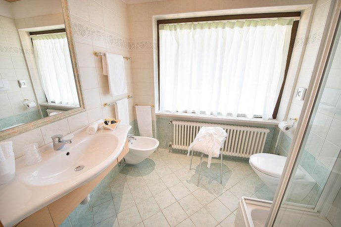 Imagen de la habitación del Hotel Cristallo, Moena - Alpe Lusia. Foto 13