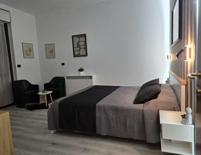 Imagen general del Hotel Cristallo, Novara. Foto 11