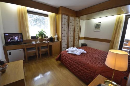 Imagen general del Hotel Cristallo, Patascoss. Foto 3