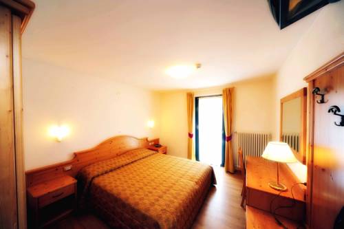 Imagen de la habitación del Hotel Cristallo, Peio. Foto 7