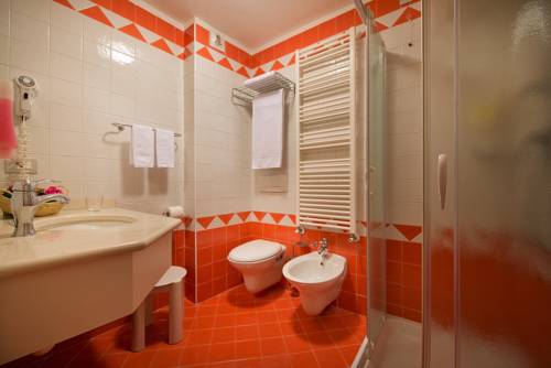 Imagen de la habitación del Hotel Cristallo, Peio. Foto 8