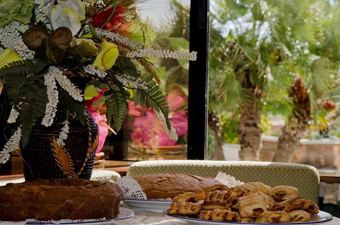 Imagen del bar/restaurante del Hotel Cristallo Relais Sure Collection By Best Western. Foto 4